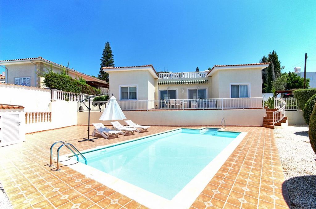 long term villa Paphos