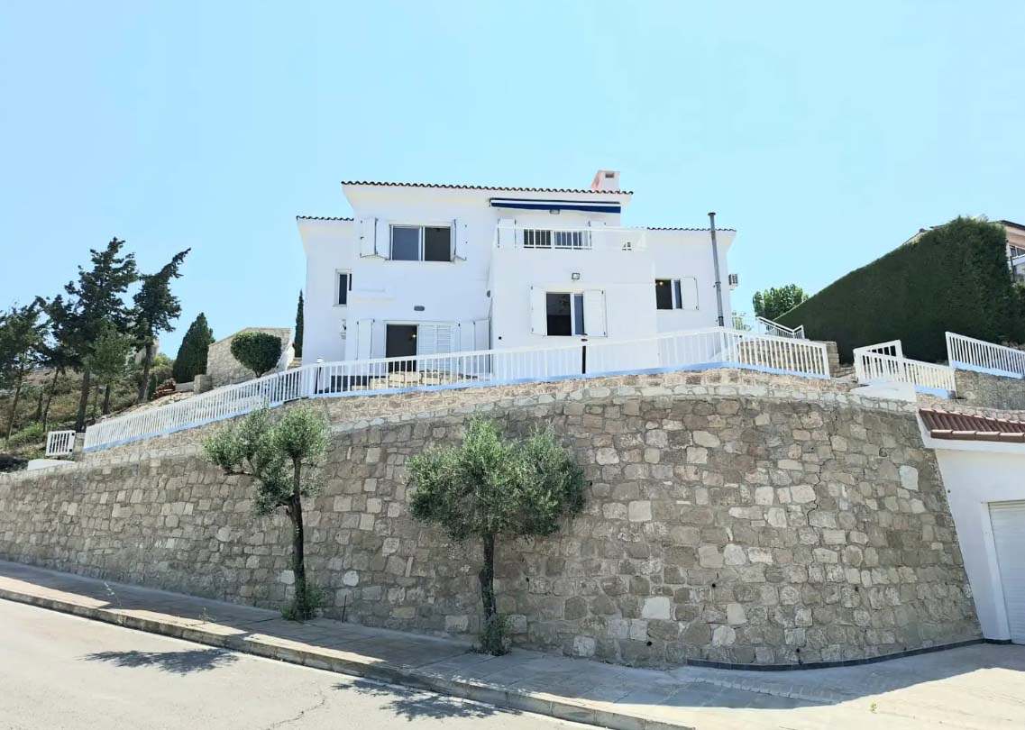 long term villa Paphos
