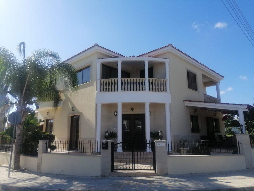 long term villa Paphos