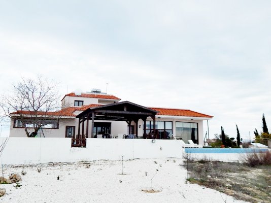 long term rent Peyia Paphos