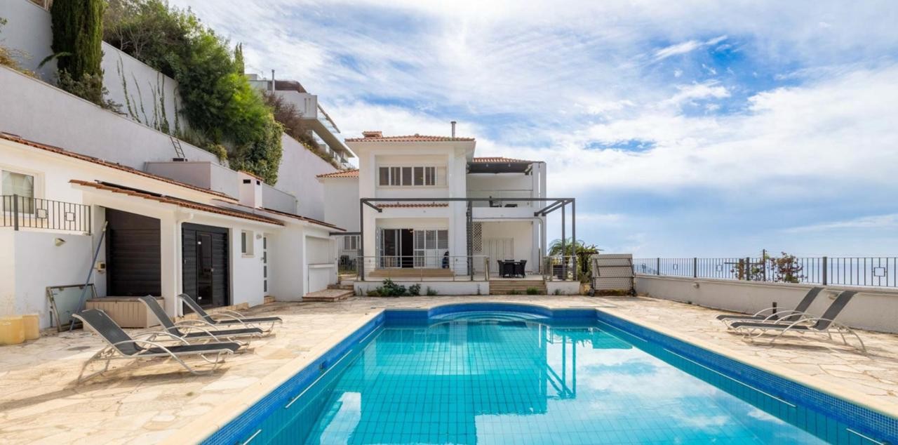 long term villa Paphos