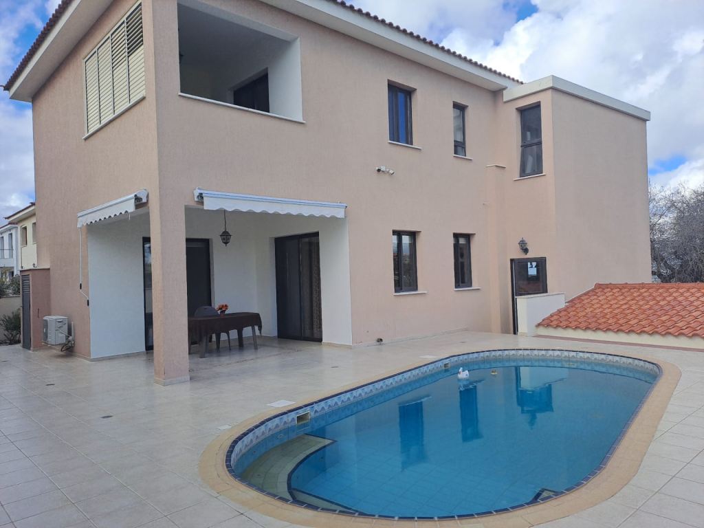long term rent Peyia Paphos
