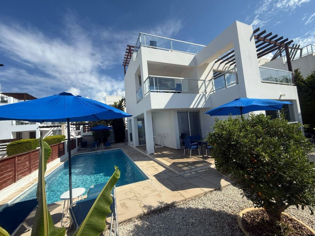 long term rent Peyia Paphos